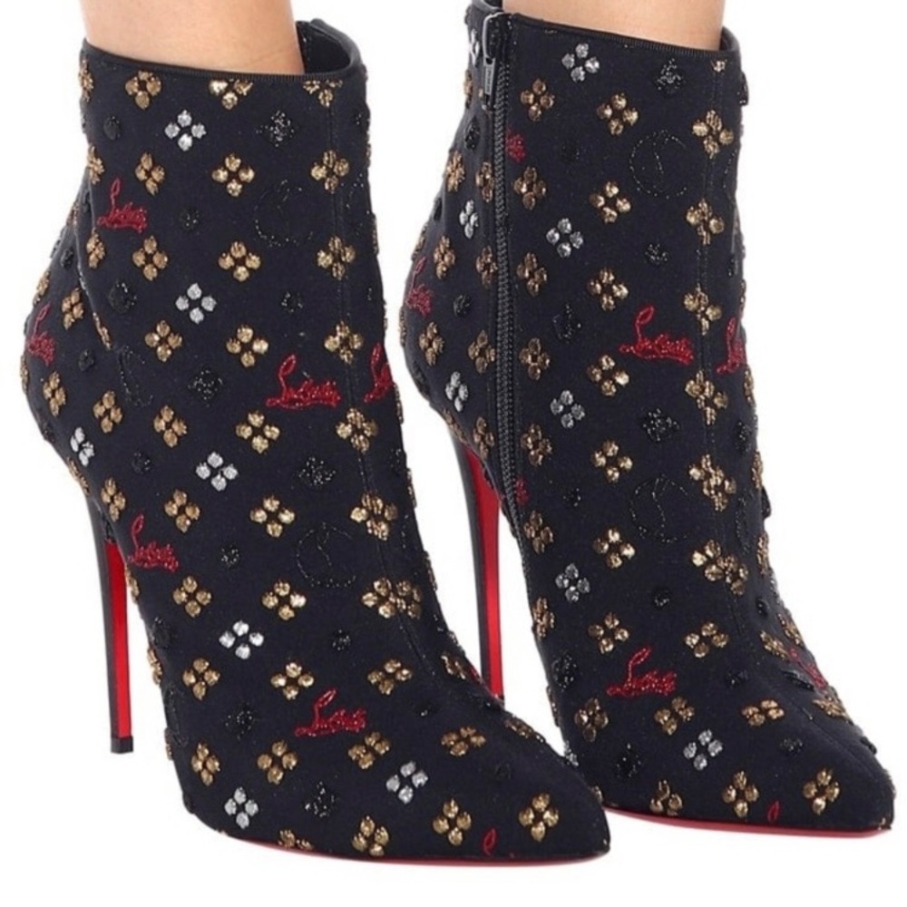 CHRISTIAN LOUBOUTIN
Jacquard Loubi In The Sky So Kate Booty 100 Ankle Boots 38.5
